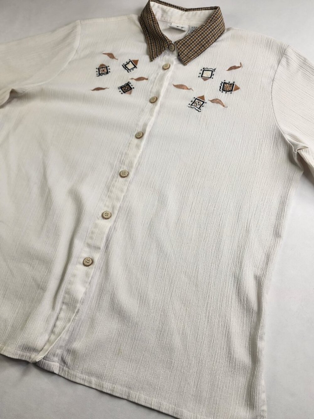 Stephanie K Woman's XL White Button Up Top Beach Embroidered Spring Summer FLAW